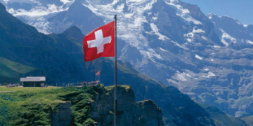 Швейцария запретила поставлять в Россию предметы роскоши