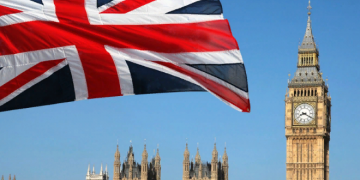 Великобритания ввела новые санкции против России и Беларуси