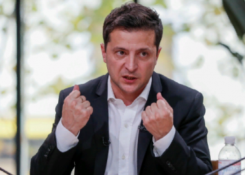 Зеленский обратился к парламенту Франции