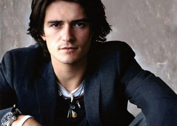 Орландо Блум с детьми украинских беженцев