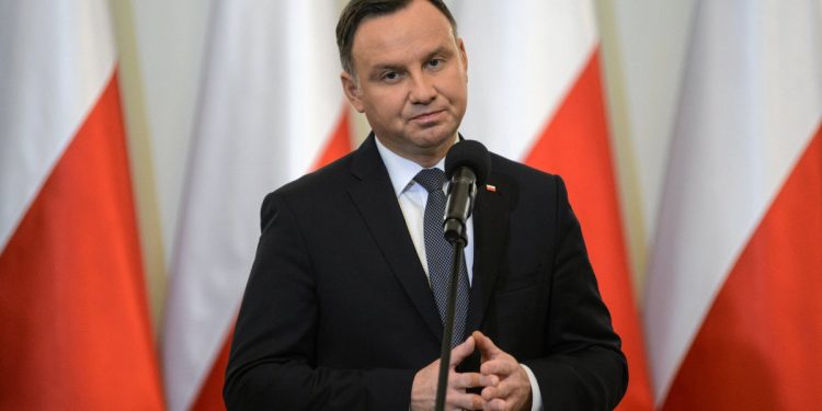 Необходимо вводить новые санкции против РФ