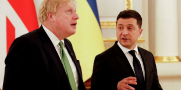 Борис Джонсон хочет поставить «более смертоносные вооружения»