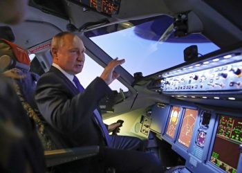 Из РФ массово выезжают россияне