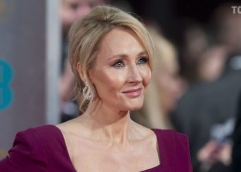 Джоан Роулинг пожертвовала более миллиона долларов украинским детям