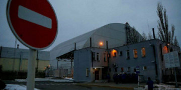 Российские войска проехали через высокотоксичную зону «Красный лес»