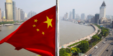 Пассажирский Boeing 737-800 China Eastern разбился на юге Китая