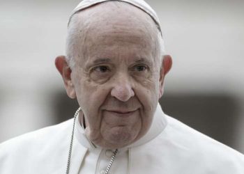 Папа Римский призвал остановить войну