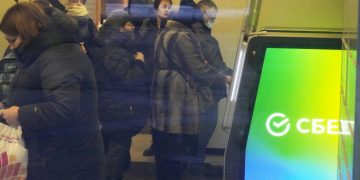 Путин поставил экономику РФ на колени