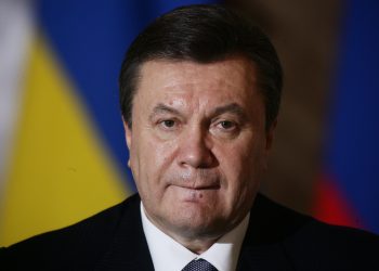 Янукович обратился к Зеленскому