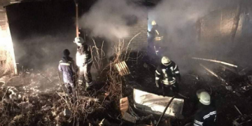 Ракетные удары и фосфорные бомбардировки в Луганской области