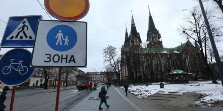 Львов переполнен беженцами от войны