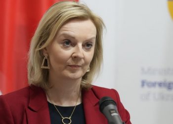 Великобритания ввела санкции против 386 депутатов РФ