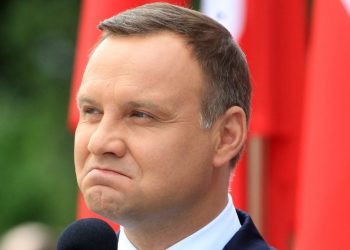 Президент Польши предупредил Венгрию