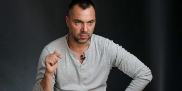 Арестович: ВСУ под Херсоном нанесли очень мощный удар по врагу