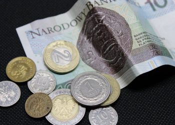 Как обменять гривны в Польше