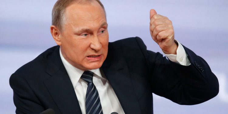 Путин поручил перевести расчёт за газ в рубли