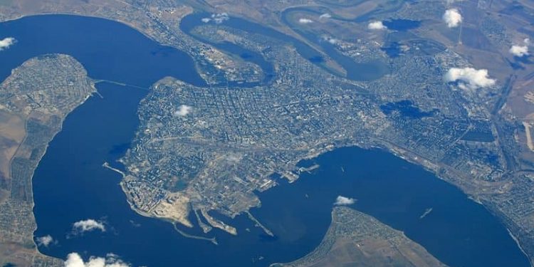 В Николаевской области много вражеской техники, которая ищет пути прохода через Бужский лиман.￼