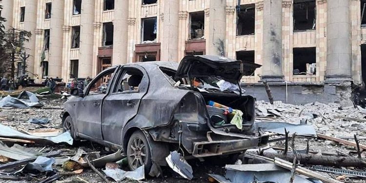 Российские террористы ежедневно убивают граждан Украины и разрушают ее дороги, мосты, дома и заводы.