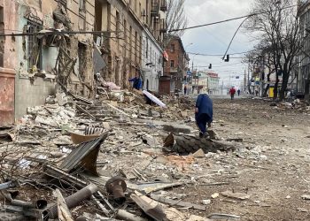 Оккупанты продолжают “денацифицировать” Мариуполь