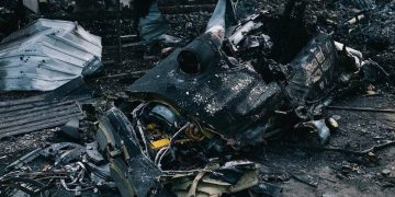 Останки российского СУ-27, сбитого над Киевом.