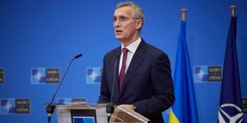 Генсек НАТО Йенс Столтенберг предостерег Россию от нападения на каналы поставки оружия Украине