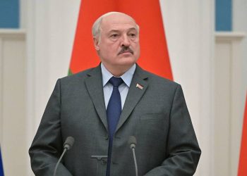 Лукашенко направил на Чернобыльскую АЭС специалистов