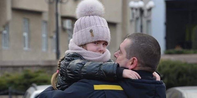 Эвакуация женщин и детей из Николаева