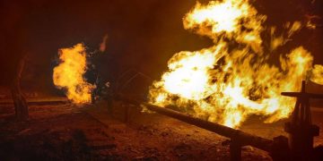 Вражеские ракеты попали в установку комплексной подготовки газа