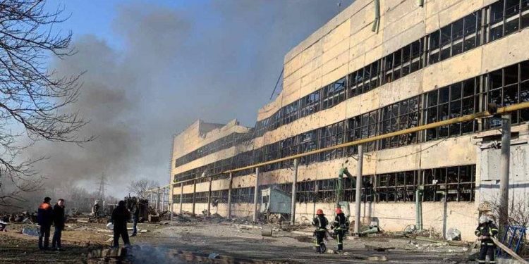 Корпус завода Заря-Машпроект в Николаеве