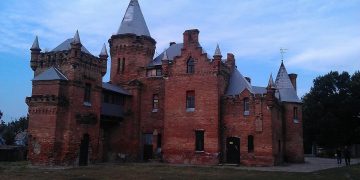 Обстреляли музей-заповедник “Усадьба Попова”