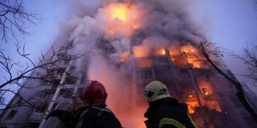 Киев. Утро. Сюда прилетел «русский мир»