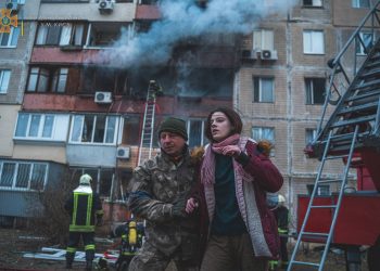 Фоторепортаж киевской ГСЧС о спасении людей