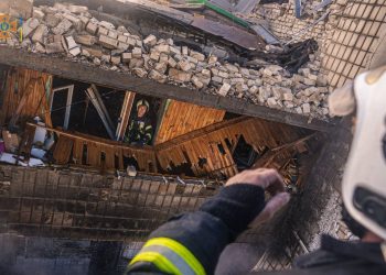 Вражеский обстрел по жилому дому в столице