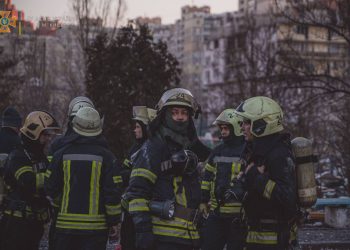 Падения осколков ракеты на дом в Киеве