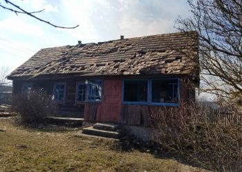 Уничтожено хозяйственное здание и часть жилого дома