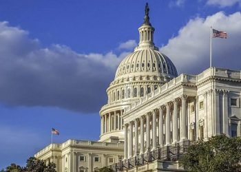 Одобрен законопроект об остановке торговых отношений с Россией