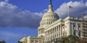 Одобрен законопроект об остановке торговых отношений с Россией