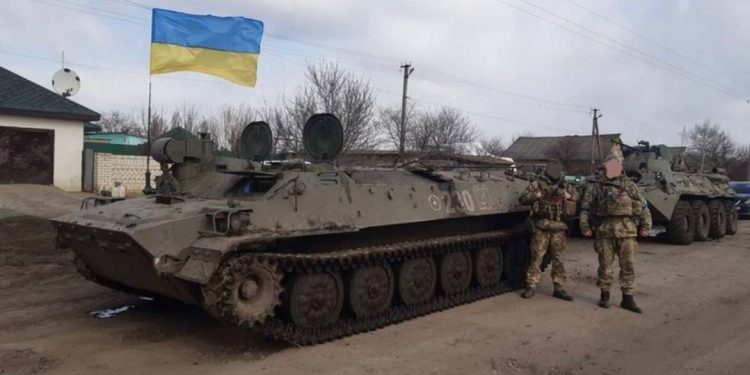 Украинские десантники захватили технику оккупанта.