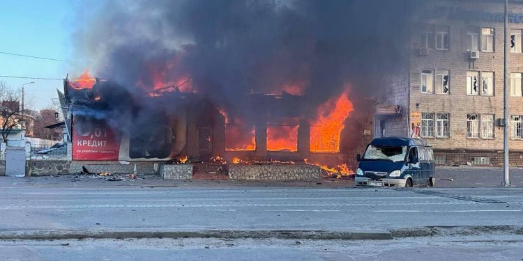 Авиаудар российских оккупантов по Макарову