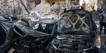 Один из дворов в спальном районе Киева