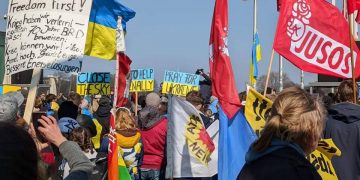 Митинг в поддержку Украины в Гамбурге сейчас