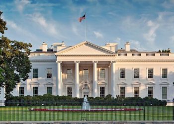 О снятии санкций с России даже близко речи не идёт