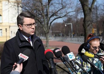 Правительство Польши предлагает обложить налогом компании, работающие с РФ