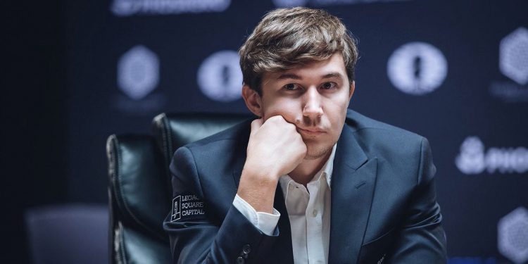 Дисквалифицировала российского гроссмейстера Сергея Карякина