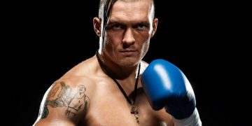 Александр Усик уехал из Украины