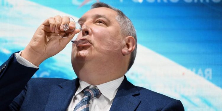 Роскосмос будет заключать международные контракты в рублях