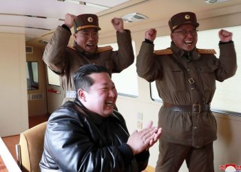 Северная Корея провела испытание межконтинентальной ракеты