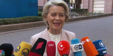 Евросоюз не будет платить за российский газ в рублях