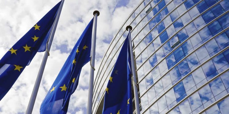 ЕС требует от России прекратить войну