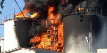 Была обстреляна нефтебаза под Киевом